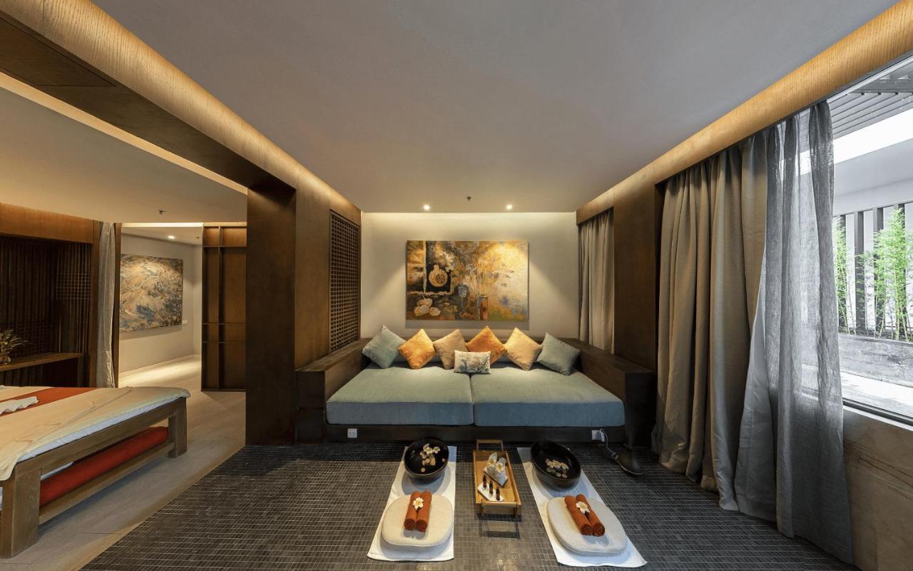 Hotel Oakwood Ha Long Esterno foto