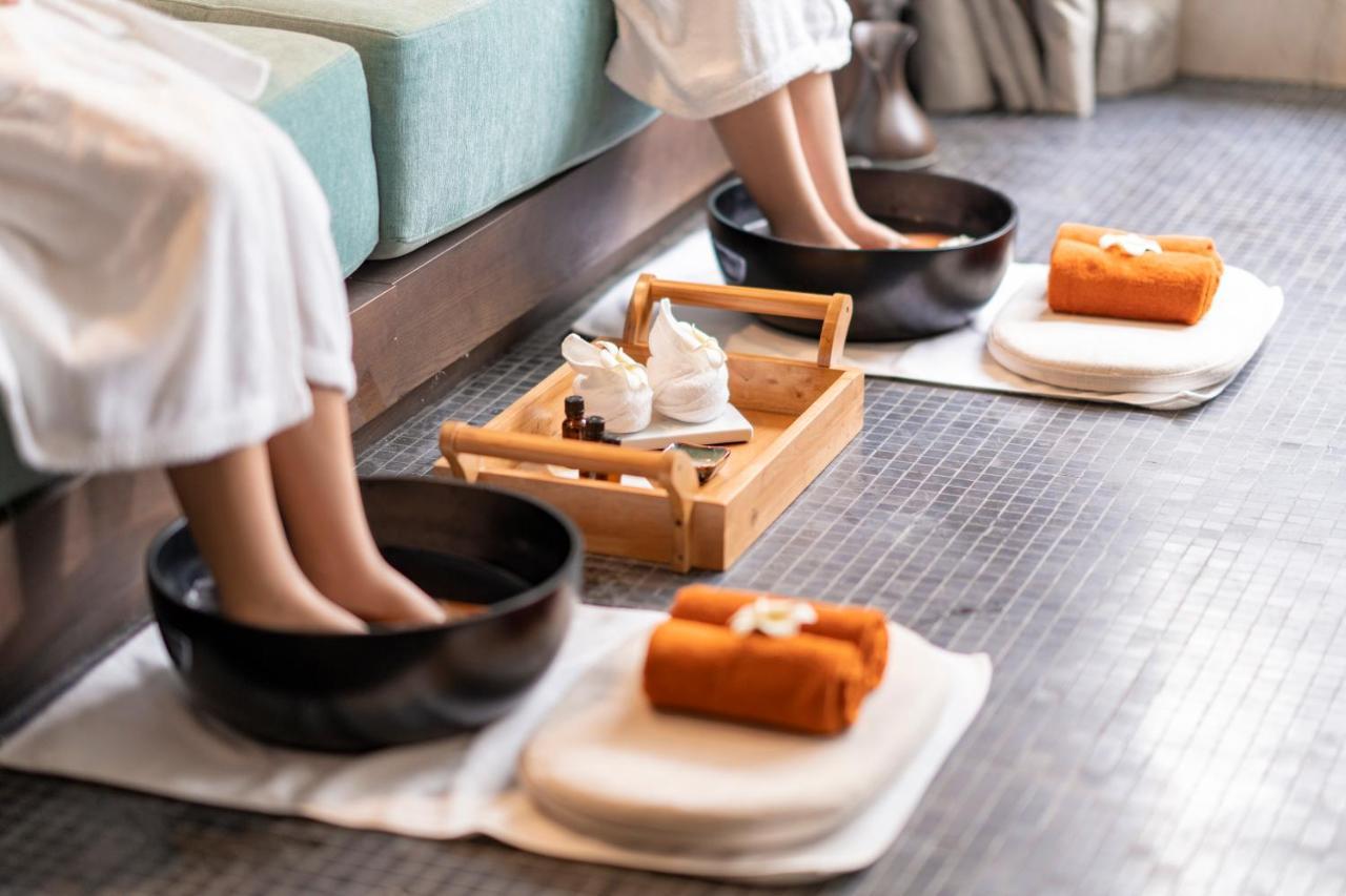 Hotel Oakwood Ha Long Esterno foto