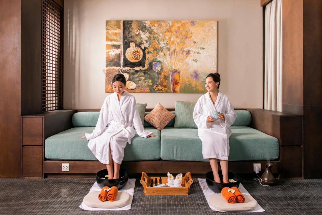 Hotel Oakwood Ha Long Esterno foto