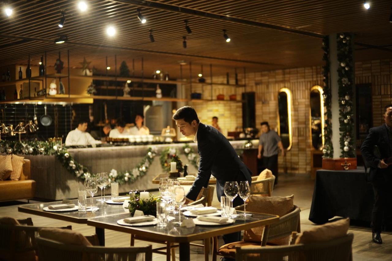 Hotel Oakwood Ha Long Esterno foto