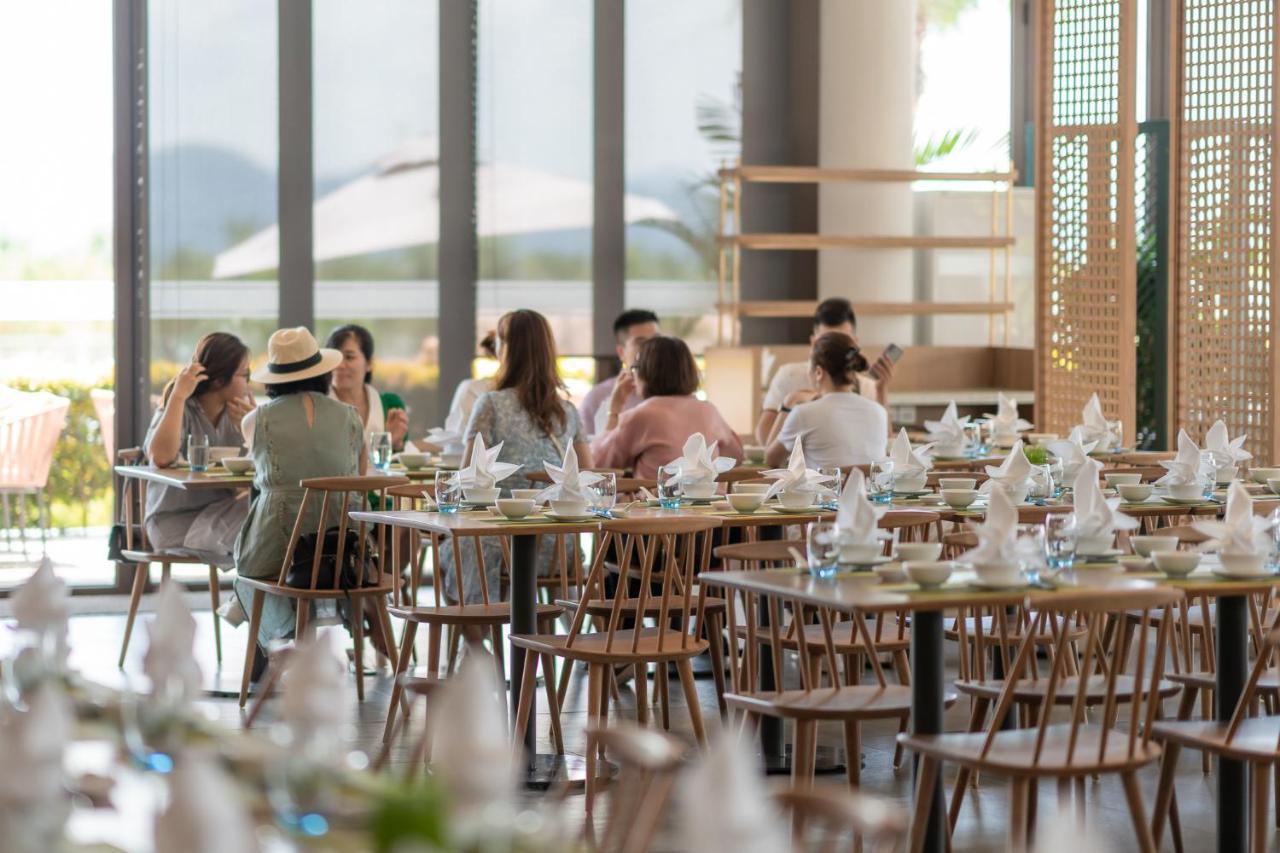 Hotel Oakwood Ha Long Esterno foto