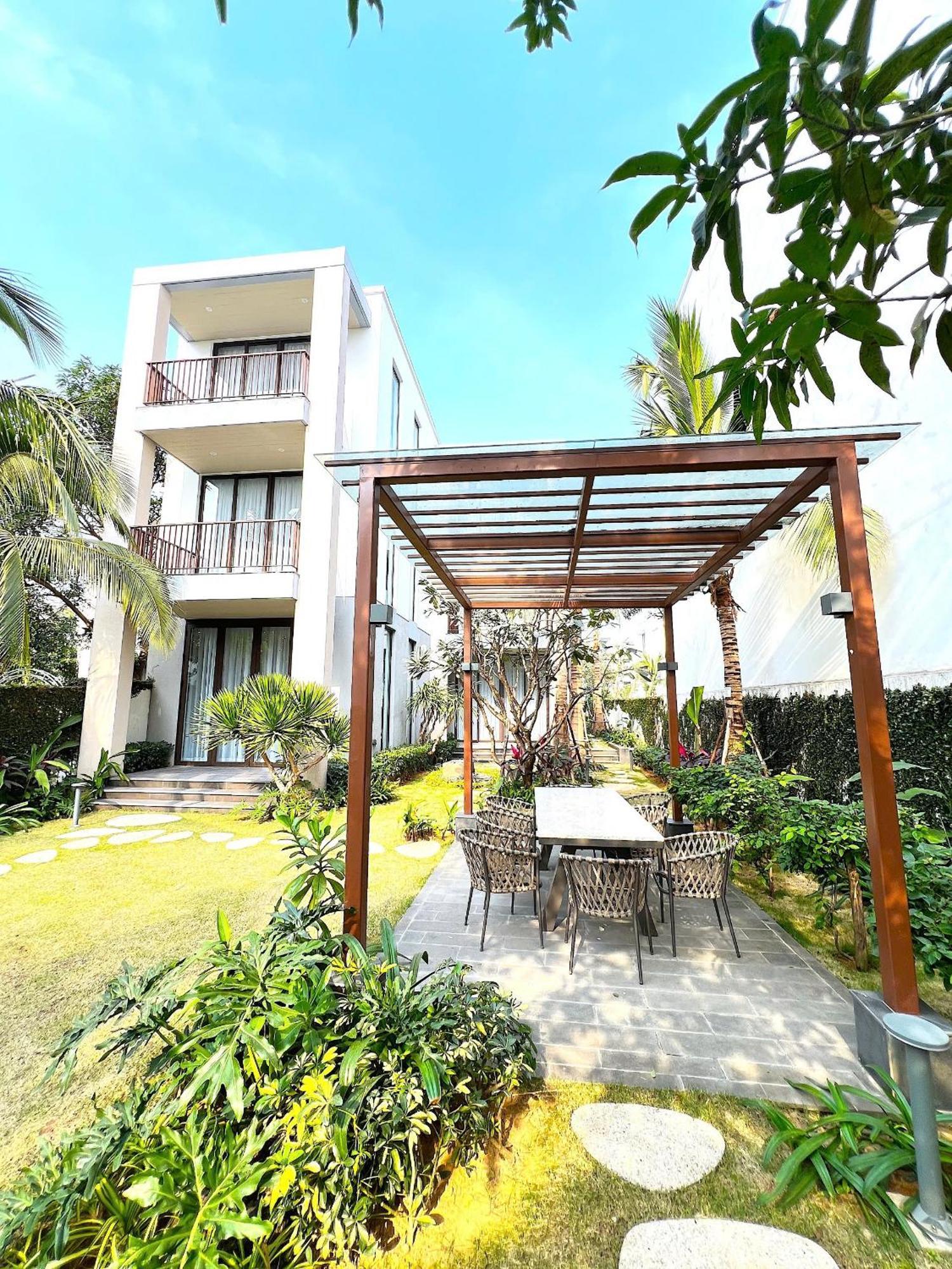 Hotel Oakwood Ha Long Esterno foto